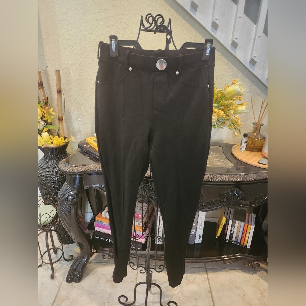Zara leggings size L NWOT